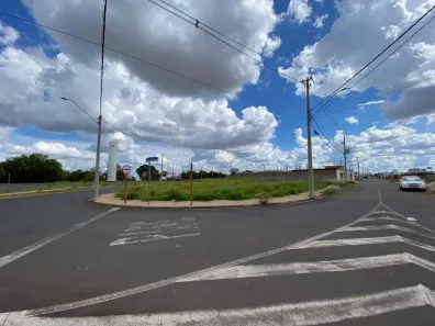 Lote/Terreno à venda, 570m² no Residencial Arcoville, São Carlos