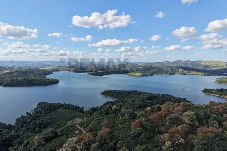 Fazenda/Sítio com 1 Quarto à venda, 560000m² no , Caconde
