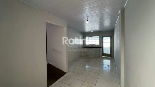 Casa com 4 Quartos à venda, 171m² no Luizote de Freitas, Uberlândia