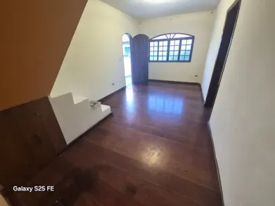 Casa com 3 Quartos para alugar, 90m² no Jardim das Flores, Osasco