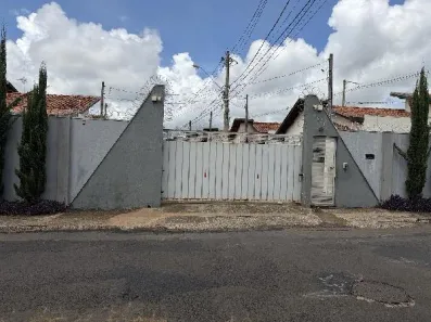 Casa com 2 Quartos à venda, 47m² no Parque das Árvores, Franca