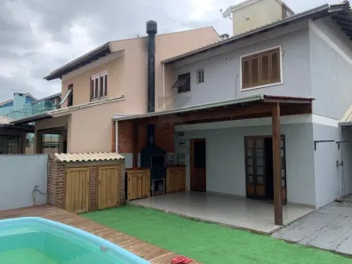 Casa de Condomínio com 3 Quartos para alugar, 120m² no Harmonia, Canoas