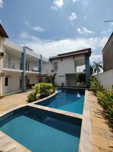Casa com 5 Quartos à venda, 500m² no Candelária, Natal