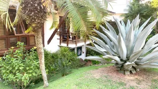 Casa de Condomínio com 5 Quartos à venda, 400m² no Piatã, Salvador
