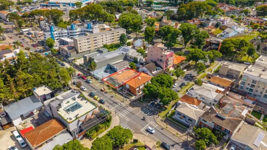 Lote/Terreno à venda, 181m² no Água Verde, Curitiba