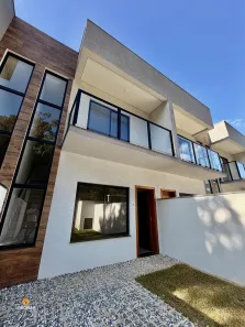 Sobrado com 2 Quartos à venda, 82m² no Armação, Penha
