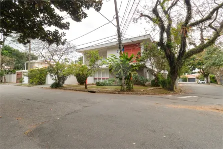 Casa com 5 Quartos à venda, 392m² no Vila Madalena, São Paulo