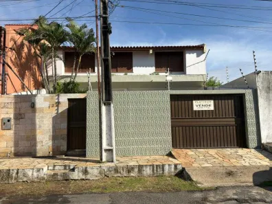 Casa com 5 Quartos à venda, 327m² no Atalaia, Aracaju