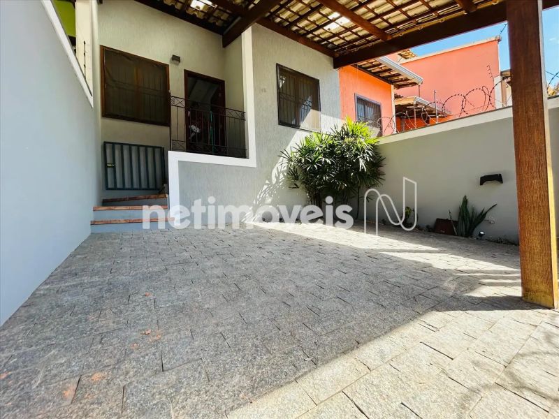 Casa com 2 quartos — Castelo, Belo Horizonte