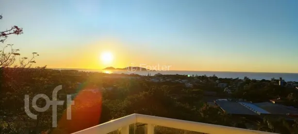 Casa com 3 Quartos à venda, 350m² no Morro das Pedras, Florianópolis