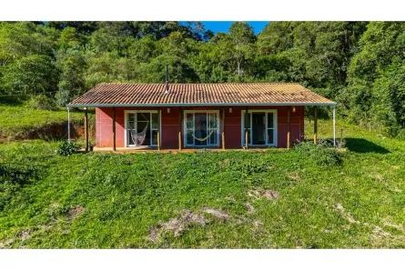 Fazenda/Sítio com 3 Quartos à venda, 90m² no Águas Fervidas, Colombo
