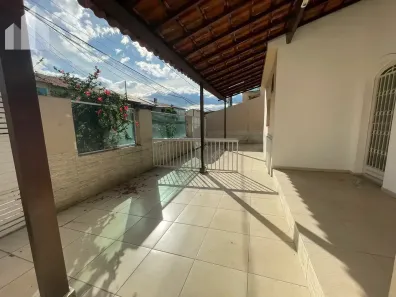 Casa com 3 Quartos à venda, 194m² no Parque Horizonte, Nova Iguaçu