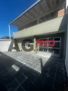 Casa com 4 Quartos à venda, 132m² no Vila Valqueire, Rio de Janeiro