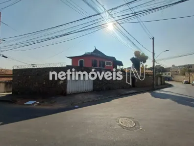Casa com 5 Quartos à venda, 204m² no Jardim América, Belo Horizonte