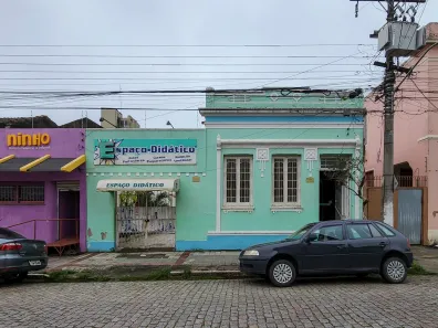 Casa com 4 Quartos à venda, 291m² no Centro, Pelotas