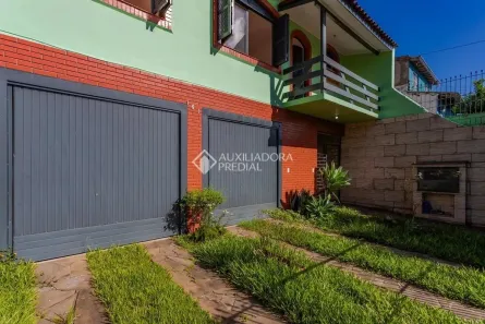 Sobrado com 3 Quartos para alugar, 265m² no Jardim Carvalho, Porto Alegre