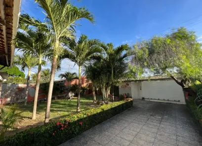 Casa com 4 Quartos à venda, 300m² no Capim Macio, Natal