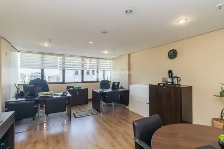 Sala Comercial à venda, 26m² no Boa Vista, Porto Alegre