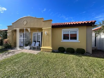 Casa de Condomínio com 3 Quartos à venda, 71m² no , Xangri-Lá