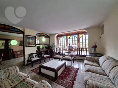 Casa com 3 Quartos à venda, 450m² no São Francisco, Niterói