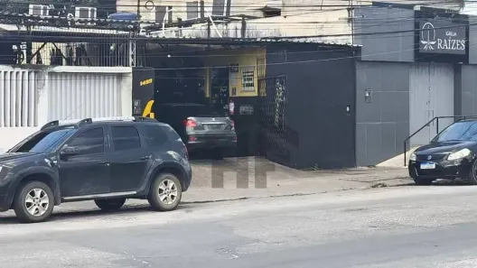 Ponto Comercial à venda, 272m² no Cordeiro, Recife