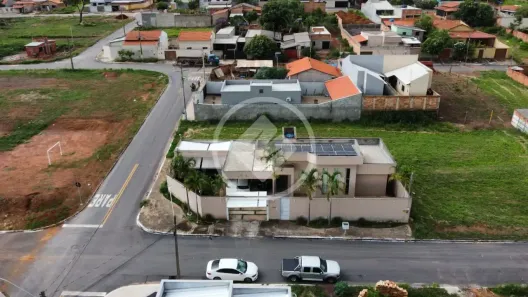 Casa com 3 Quartos à venda, 330m² no , Hidrolândia