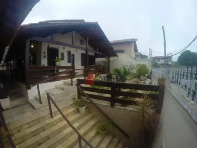 Casa com 4 Quartos à venda, 525m² no Badu, Niterói