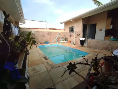 Casa com 4 Quartos à venda, 120m² no Jardim Marieta, Taubaté