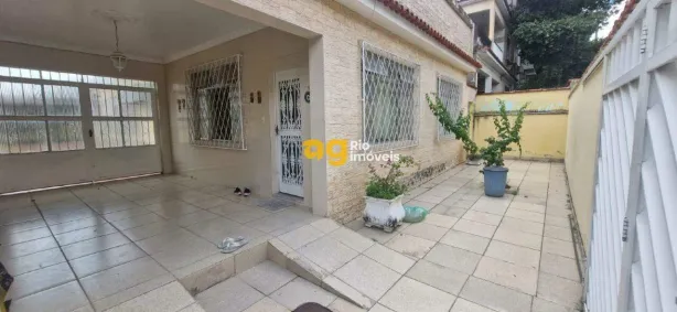 Casa com 3 Quartos à venda, 184m² no Vila Valqueire, Rio de Janeiro
