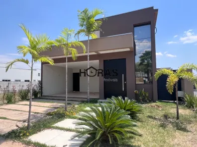 Casa de Condomínio com 3 Quartos para alugar, 250m² no Condomínio Belvedere II, Cuiabá
