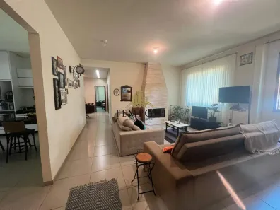 Casa de Condomínio com 4 Quartos à venda, 2500m² no Córrego Frio, Santa Luzia