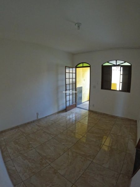 Casa com 2 quartos — Serrano, Belo Horizonte