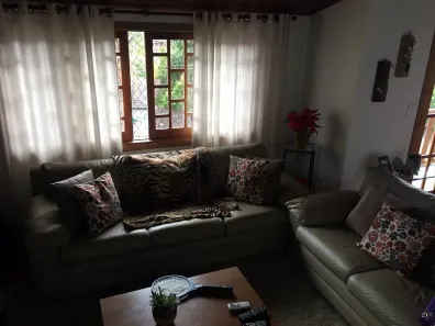 Sobrado com 3 Quartos à venda, 330m² no Embuema, Embu das Artes