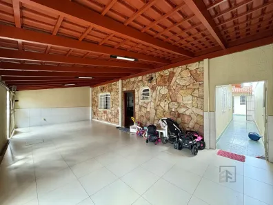 Casa com 3 Quartos à venda, 200m² no Conjunto Fabiana, Goiânia