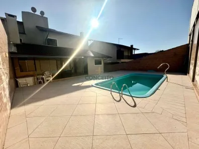 Casa com 3 Quartos à venda, 239m² no Flor de Nápolis, São José