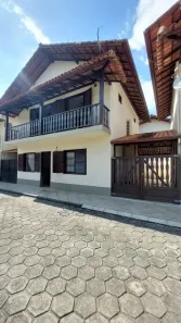 Casa com 3 Quartos à venda, 120m² no Extensão do Bosque, Rio das Ostras