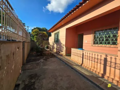Casa com 4 Quartos à venda, 160m² no Tirol (Barreiro), Belo Horizonte