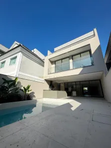 Casa de Condomínio com 4 Quartos à venda, 400m² no Recreio dos Bandeirantes, Rio de Janeiro