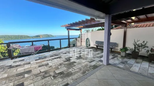 Casa com 3 Quartos à venda, 286m² no Araçatiba, Maricá