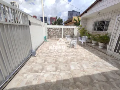 Casa com 5 Quartos à venda, 235m² no Lagoa Nova, Natal