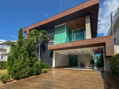 Casa com 4 Quartos à venda, 337m² no Jardins Madri, Goiânia