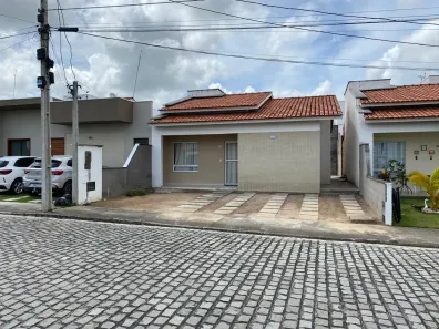 Casa de Condomínio com 2 Quartos à venda, 120m² no SIM, Feira de Santana