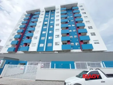 Apartamento com 2 Quartos para alugar, 65m² no Pedra Branca, Palhoça