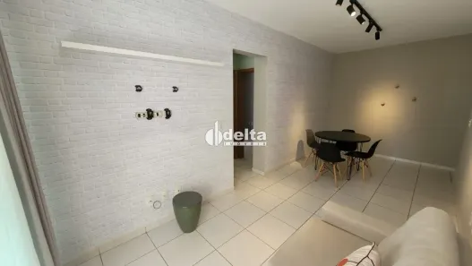 Apartamento com 2 Quartos para alugar, 60m² no Centro, Uberlândia