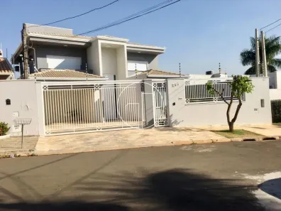 Sobrado com 4 Quartos à venda, 286m² no Parque das Flores, Campinas