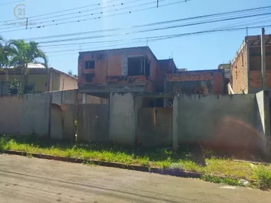 Casa com 4 Quartos à venda, 279m² no Hedy, Londrina