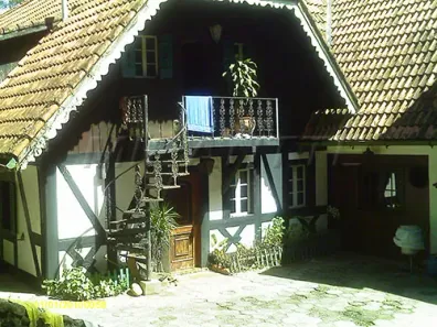 Casa de Condomínio com 7 Quartos à venda, 1500m² no Roseira, Mairiporã