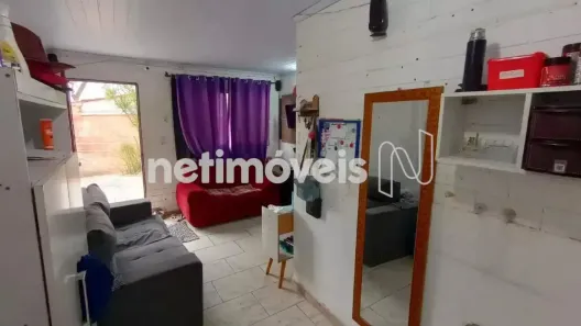 Casa com 2 Quartos à venda, 200m² no Sapucaia, Contagem
