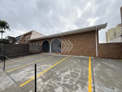 Imóvel Comercial com 3 Quartos para alugar, 401m² no Cidade Alta, Piracicaba