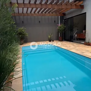Casa com 3 Quartos à venda, 230m² no Alto Umuarama, Uberlândia